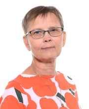 Asiantuntija Teija Isomäen valokuva